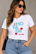 Camiseta feminina branca “Faz morada em mim”