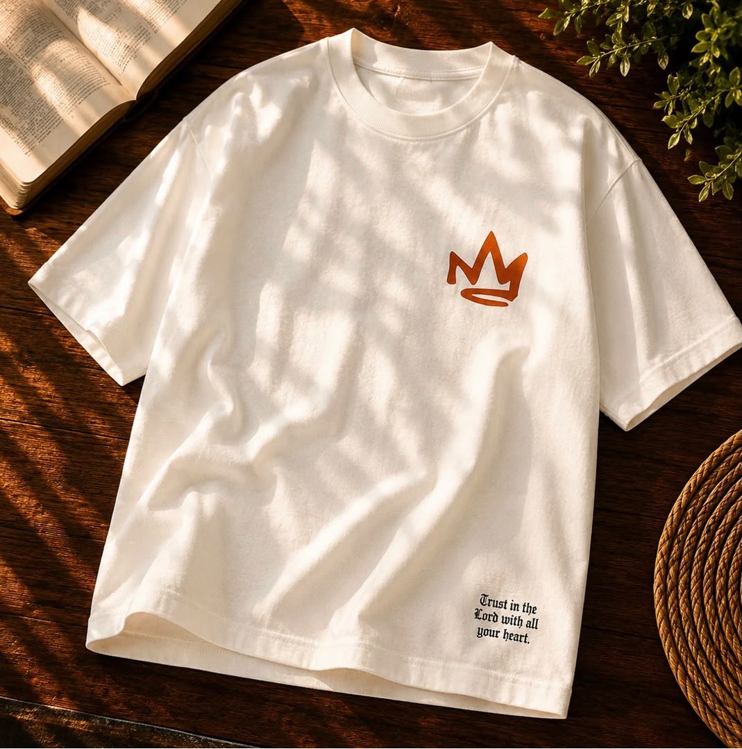 Camiseta Oversized Jesus Is King